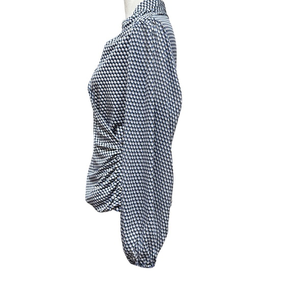 Status by Chenault Geometric Design Long Sleeve Wrap Top - Picture 3 of 7